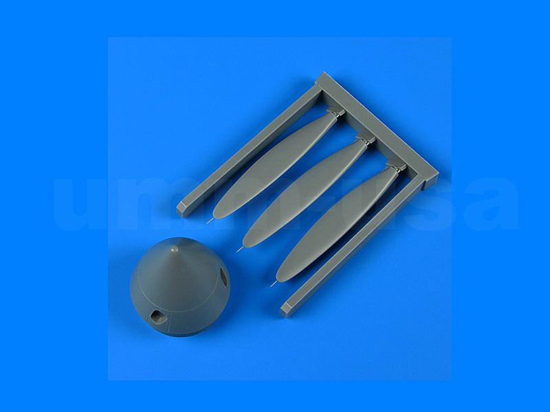 QB32288 P-40E Warhawk propeller 1/32